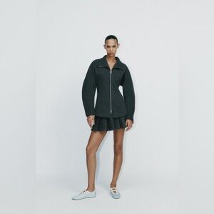 FITTED BALLOON SLEEVE JACKET
